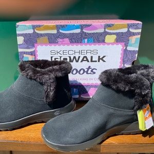 Go Walk On The Go Joy Bundle Up 15501/BBK Black Women's Boot
